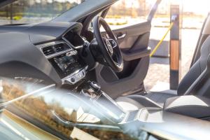 Jaguar I-Pace EV400 AWD S Bright Pack 2020 года  (UK)
